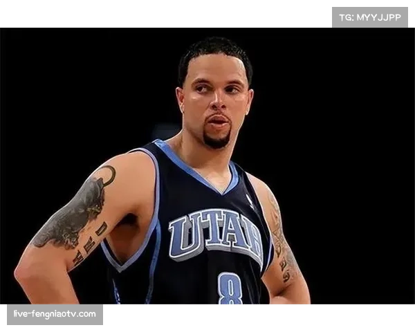 “消息:前全明星球员、现篮网队球员发展教练德隆·威廉姆斯宣布将离队,寻求主教练职位”